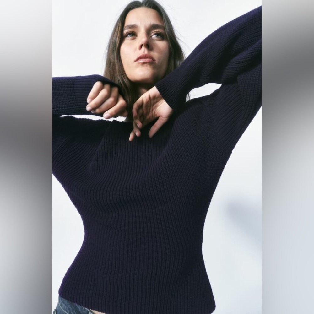 Structured zara knit sweater